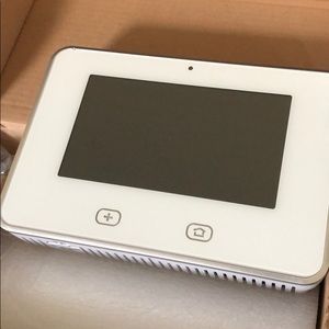 Vivint Smart Home Sky Panel